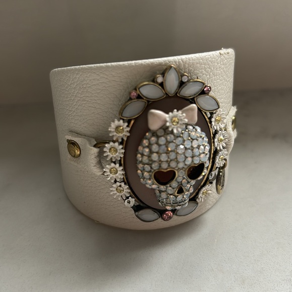 Betsey Johnson Cuff Bracelet - Picture 3 of 4